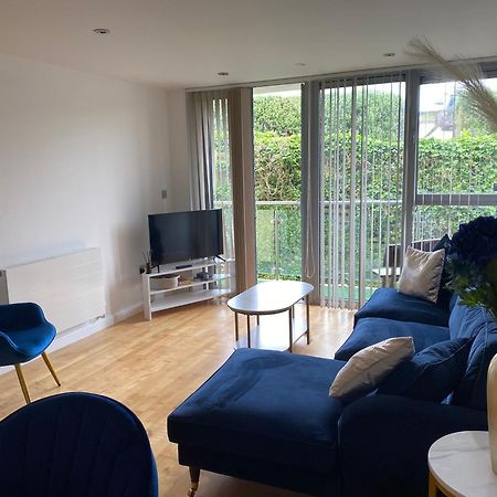 Modern Apartment, Fistral Beach Newquay  Exterior photo