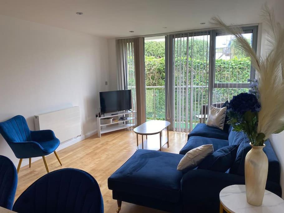 Modern Apartment, Fistral Beach Newquay  Exterior photo